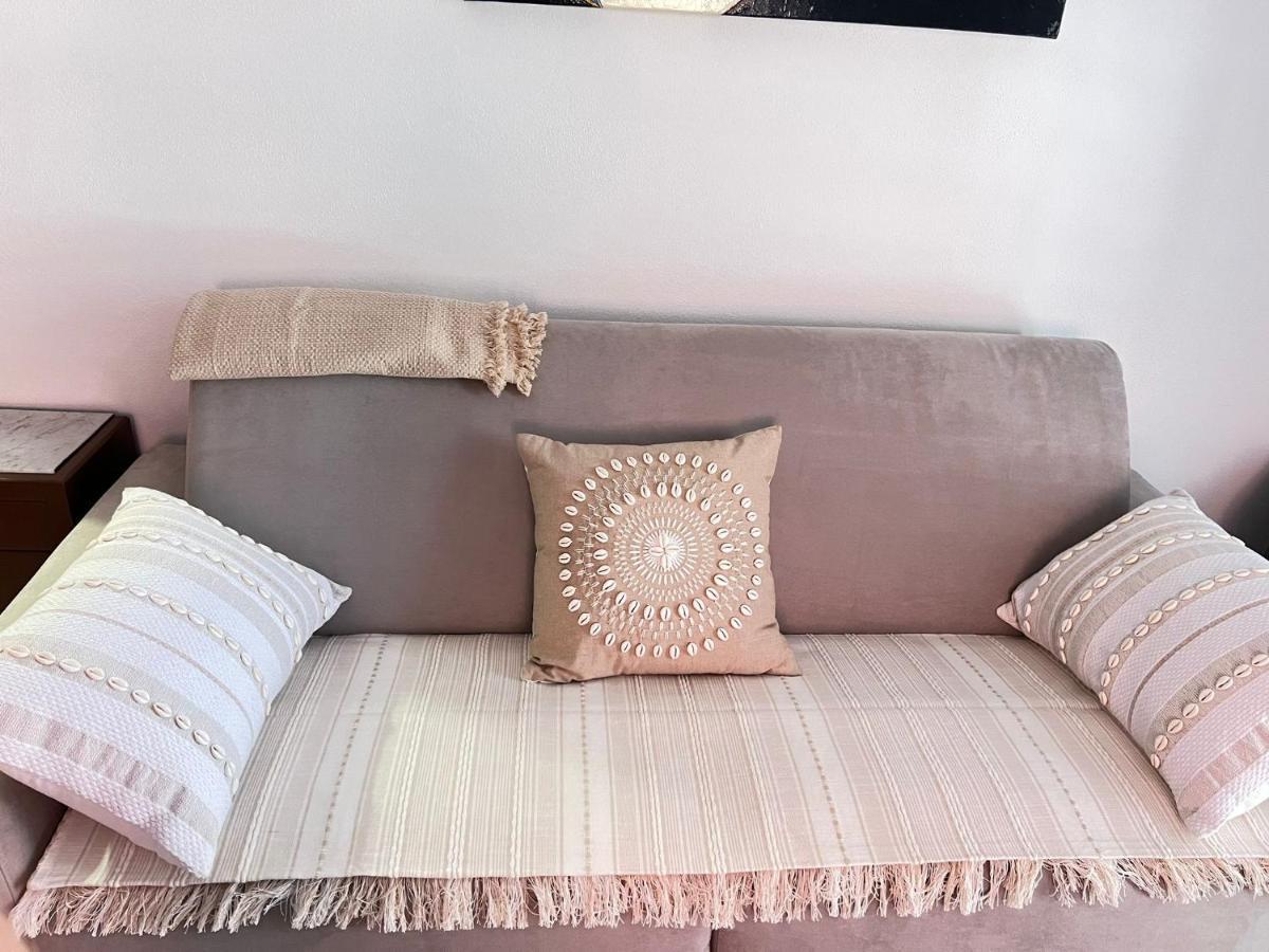 La Casa Di Wioletta Apartment บาร์เชลโลนา-ปอซโซ ดี กอตโต ภายนอก รูปภาพ
